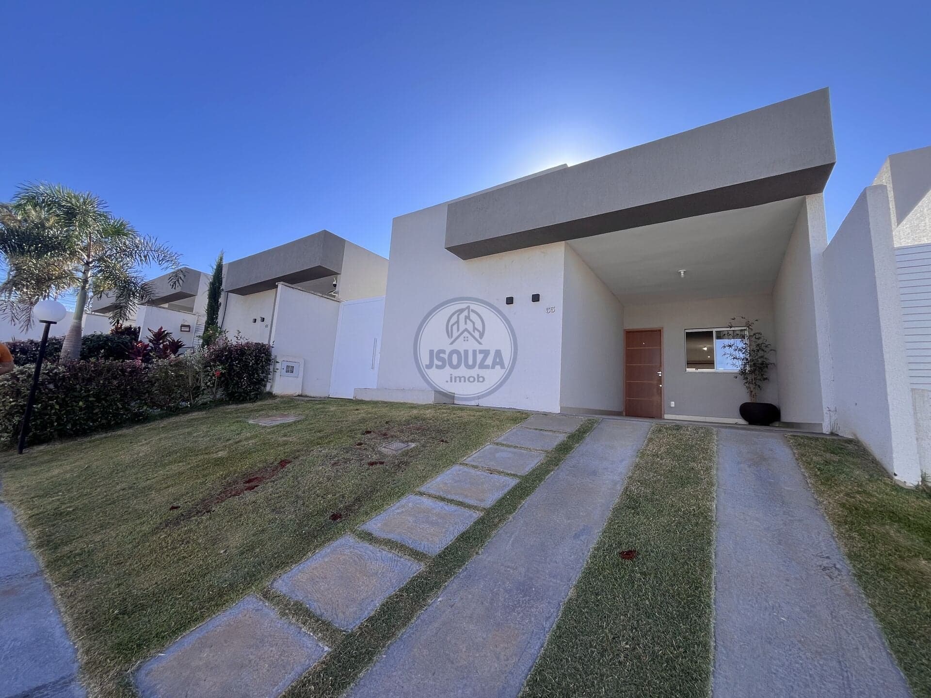 Casa à Venda no Condomínio Les Arcs | Residencial Vale das Brisas | Senador Canedo