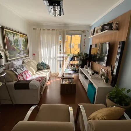 Apartamento 3 quartos, varanda e vaga na Vila das Belezas/SP