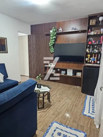 VENDA - Apartamento com varanda e 2 quartos no Campo Limpo/SP