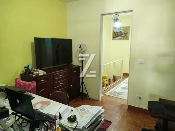 VENDA - Casa Sobrado 2 quartos com varanda, vaga e jardim no Capão Redondo - SP