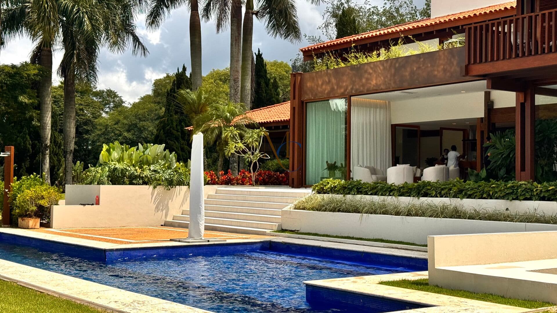 Casa de Condomínio em Santana de Parnaíba - Alphaville