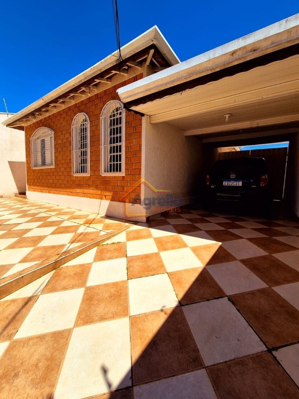 CASA À VENDA NO JARDIM SANTA HELENA EM MOGI MIRIM/SP