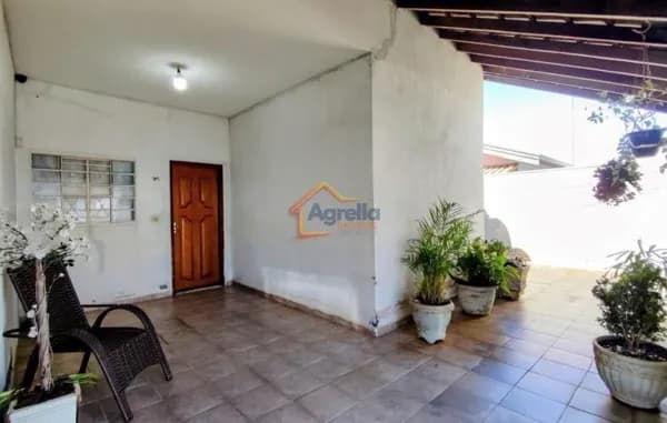 Casa térrea à venda no Parque da Imprensa