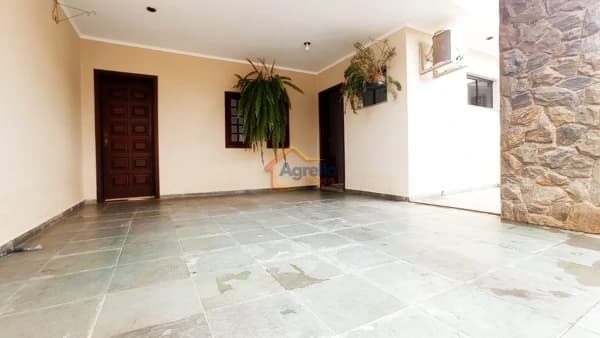 Casa com Edícula à venda no Jardim Longatto, Mogi Mirim.
