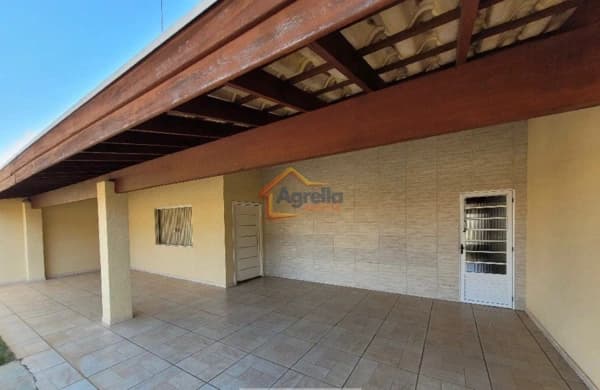 Casa de Condomínio em Mogi Mirim - Jardim Tropical