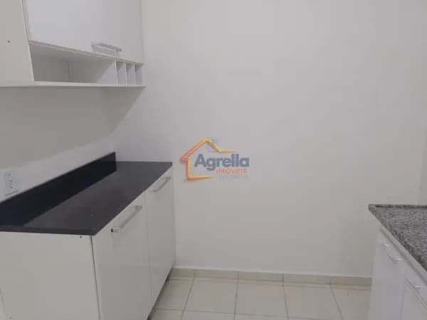 APARTAMENTO TÉRREO COM COZINHA PLANEJADA À VENDA NO CONDOMÍNIO ELIAS MOYSÉS - MOGI MIRIM/SP