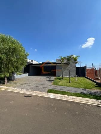 CASA TÉRREA À VENDA EM CONDOMÍNIO FECHADO COM 3 DORMITÓRIOS, SUÍTCasa à venda no bairro Jardim Esplanada - Mogi Guaçu/SP