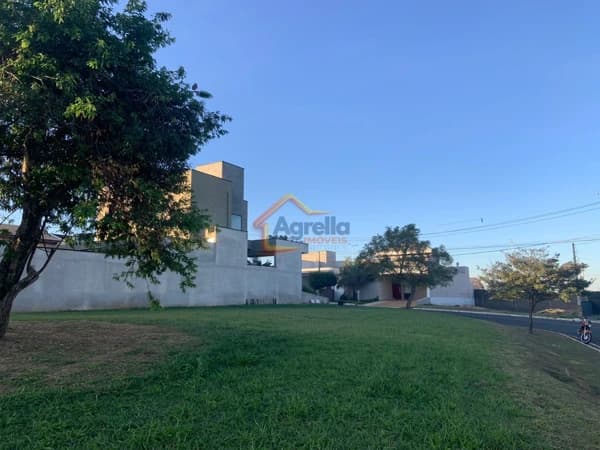 Lote/Terreno em Mogi Mirim - Condomínio Residencial Portal Do Lago