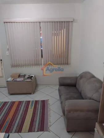 CASA COM EDÍCULA À VENDA NO JARDIM SANTA MADALENA - MOGI GUAÇU/SP