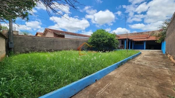 Casa em Mogi Mirim - Jardim Nazareth