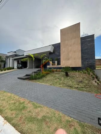 CASA TÉRREA PORTEIRA FECHADA À VENDA NO CONDOMÍNIO MORRO VERMELHO II EM MOGI MIRIM/SP