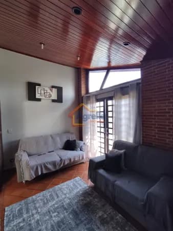 CASA COM 3 DORMITORIOS SUITE HIDROMASSAGEM AREA GOURMET CHURRASQUEIRA COZINHA PLANEJADA GARAGEM PORTAO ELETRONICO SEGURA