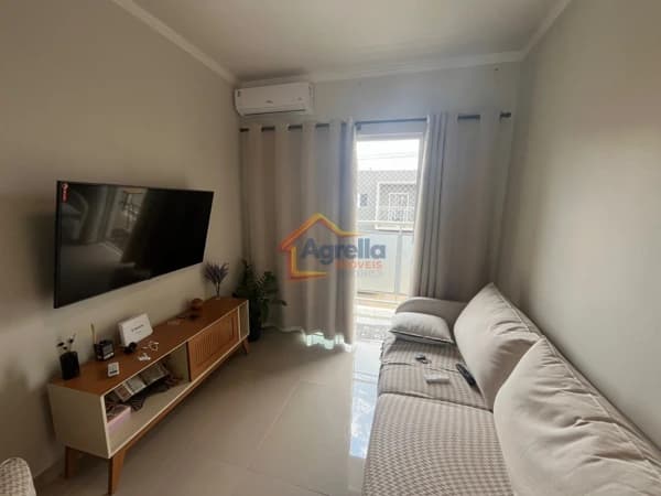 Casa de Condomínio em Mogi Mirim - Jardim Scomparim