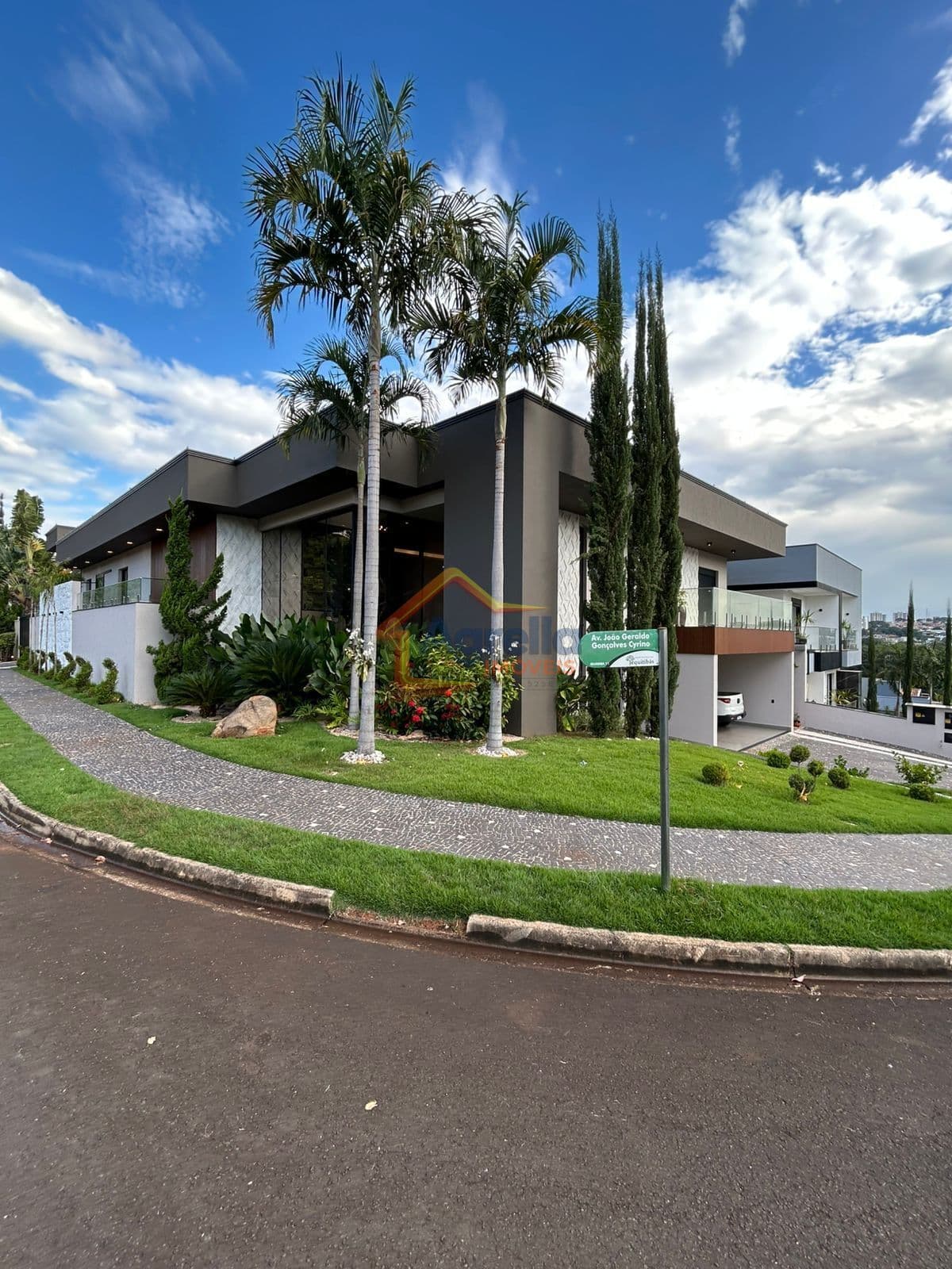 Casa em Mogi Mirim - Condomínio Residencial dos Jequitibás