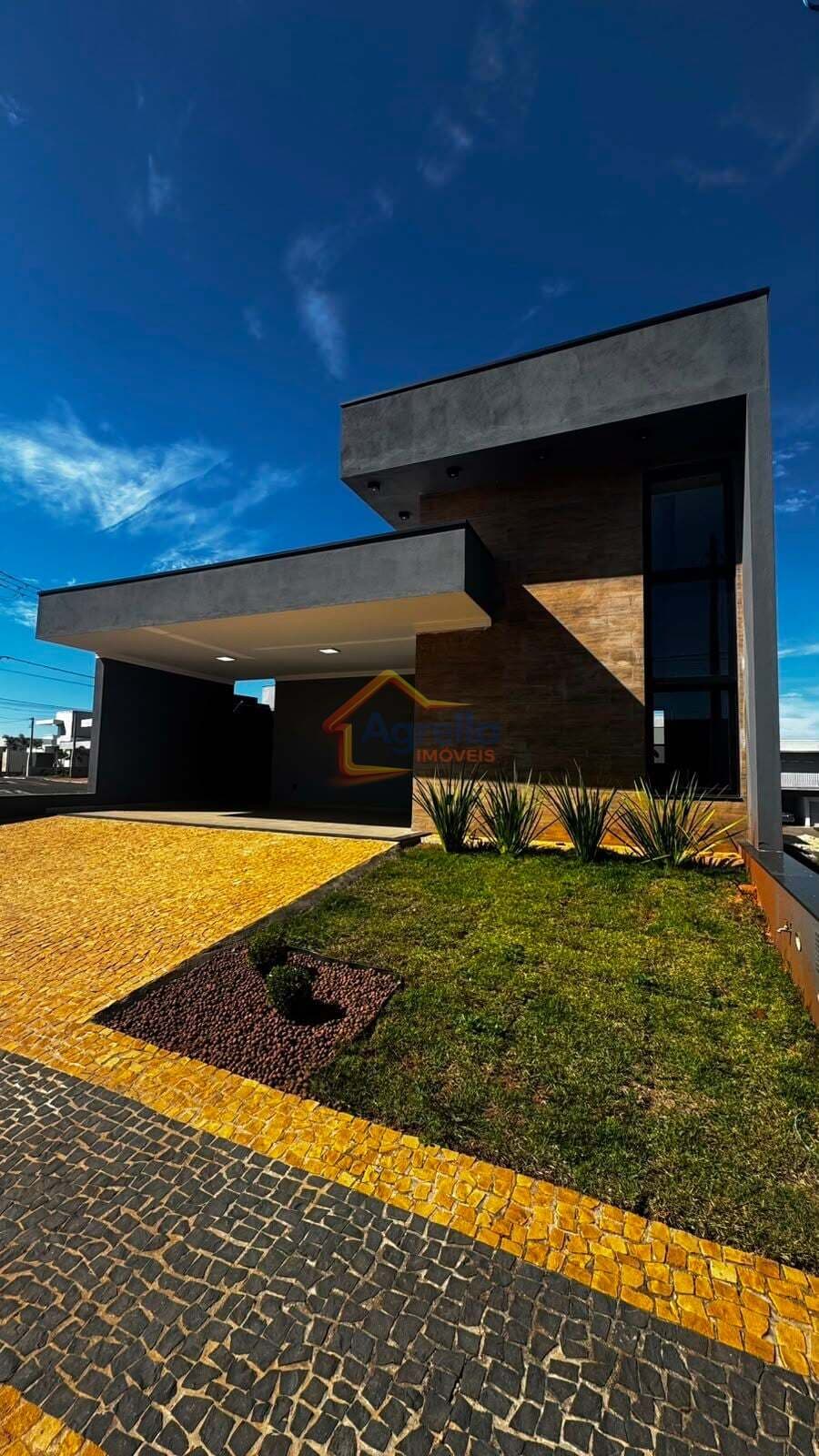 CASA TÉRREA À VENDA NO CONDOMÍNIO SANTA MÔNICA III EM MOGI GUAÇU/SP