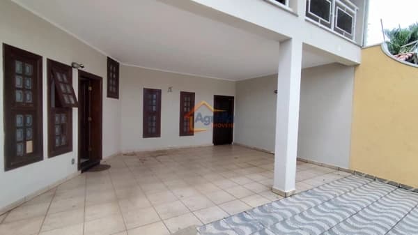 Casa em Mogi Mirim - Jardim Flamboyant