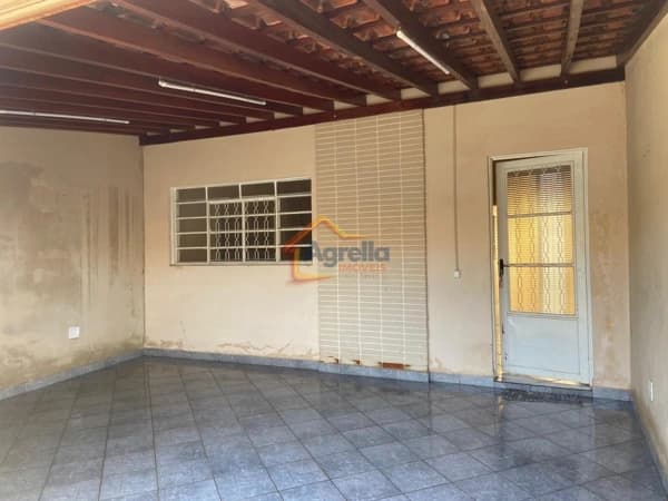 Casa em Mogi Mirim - Vila Dias