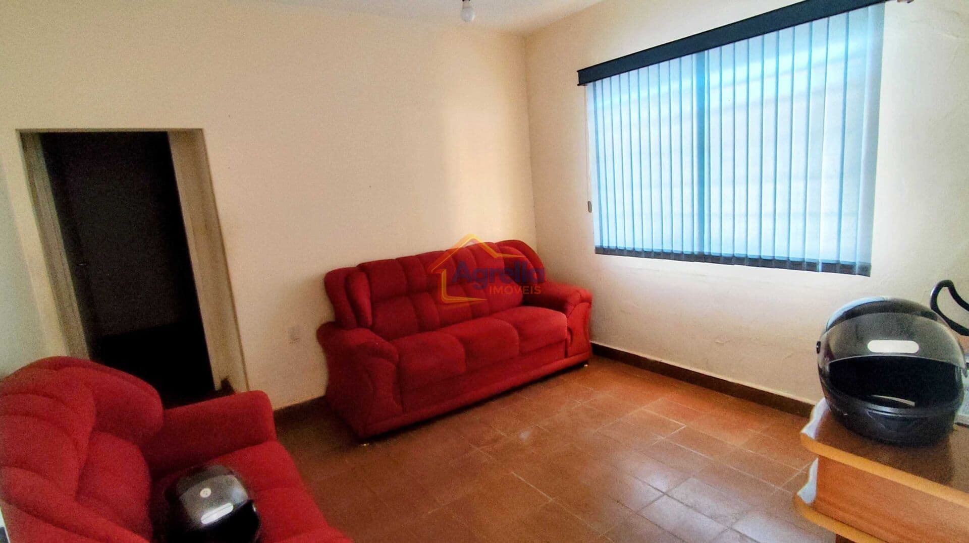 CASA À VENDA EM MOGI MIRIM COM TERRENO DE 514M² E EDÍCULA