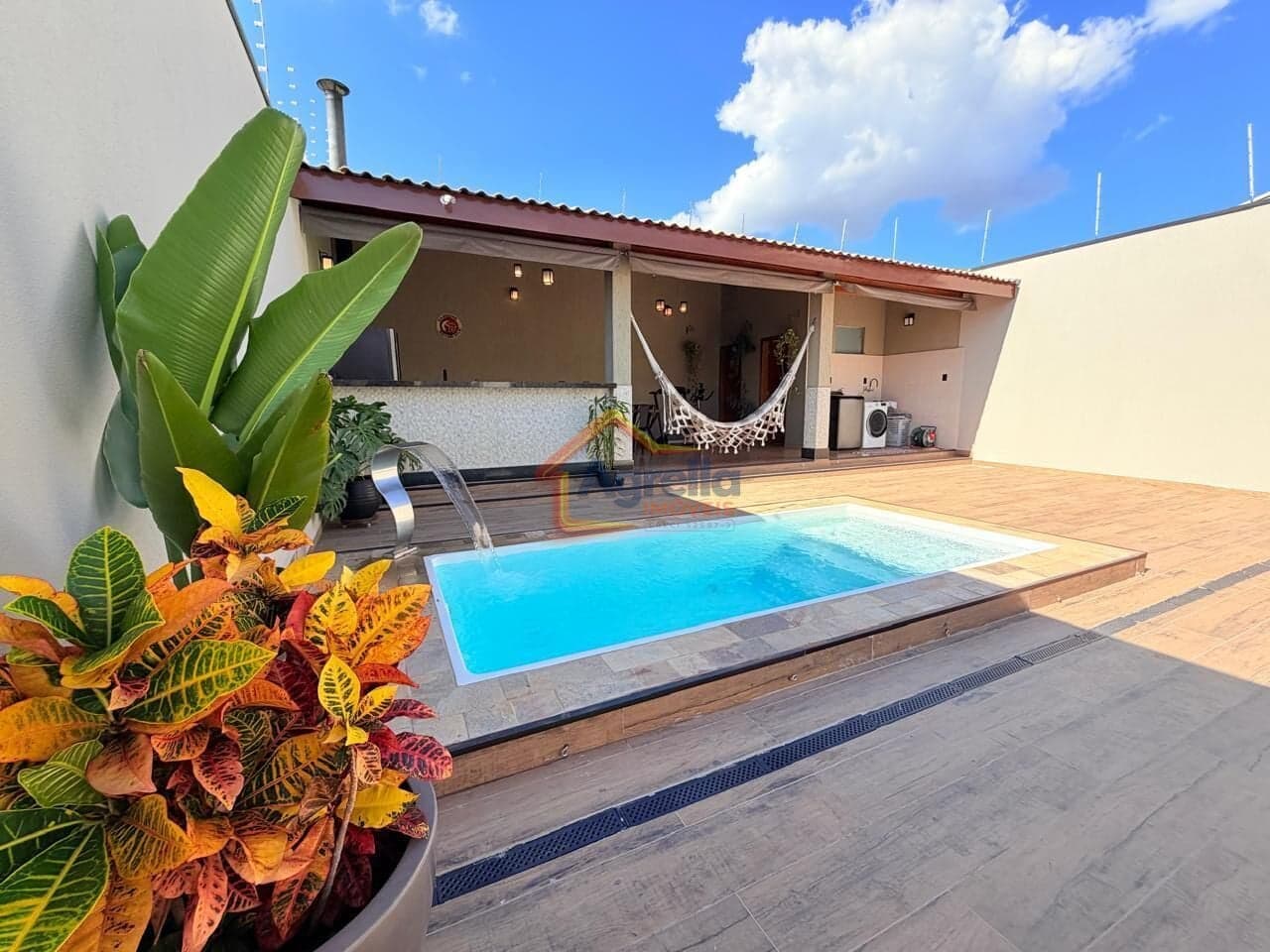 CASA TÉRREA COM SUÍTE À VENDA NO JARDIM NOSSA SENHORA DAS GRAÇAS - MOGI MIRIM/SP