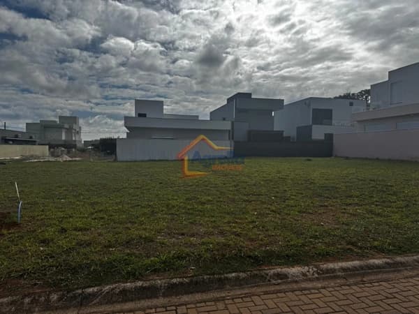 Lote/Terreno em Mogi Mirim - Condomínio Morro do Sol