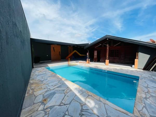 Casa em Mogi Guaçu - Chácara Nova Odessa
