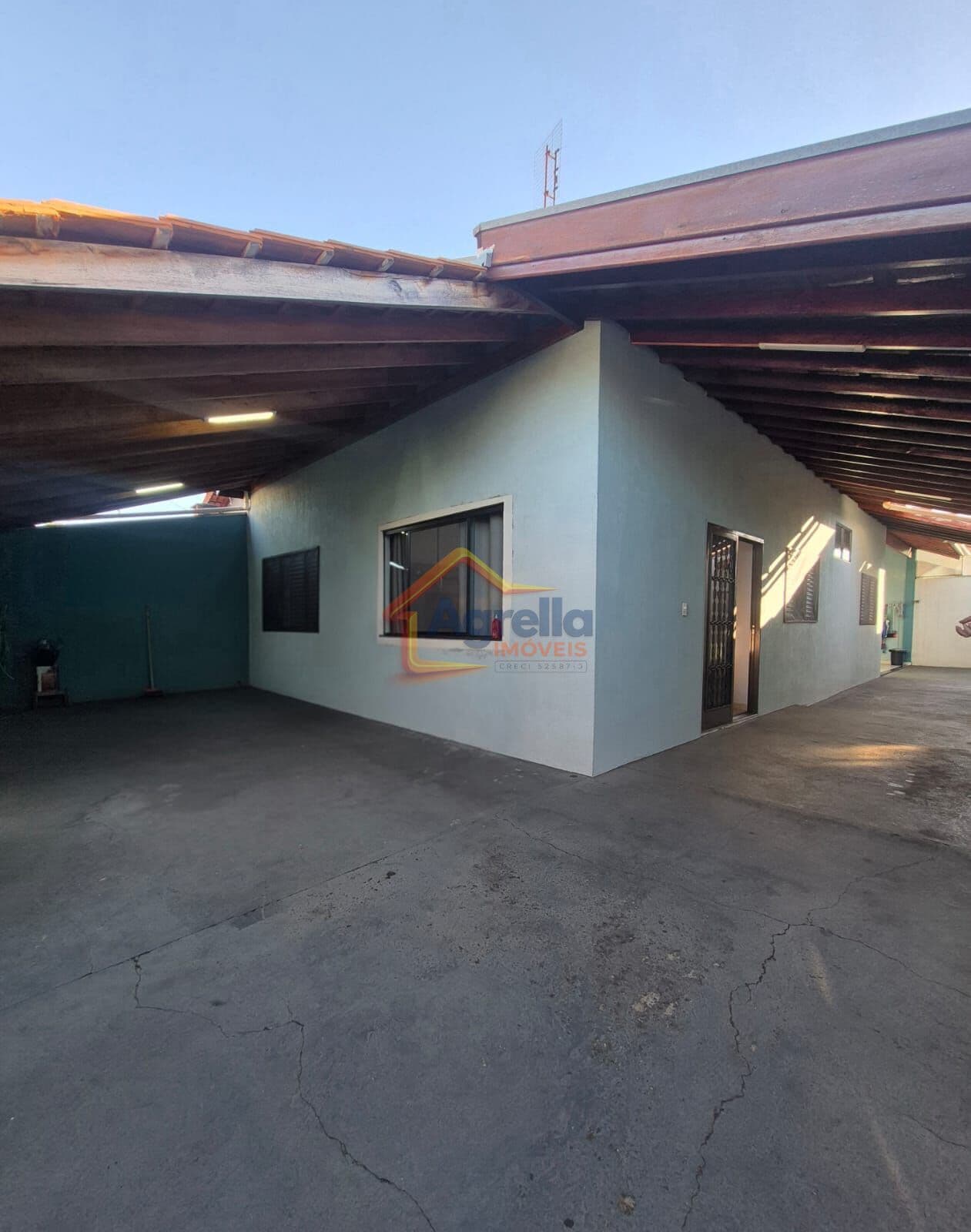 CASA COM SUÍTE À VENDA NO JARDIM FANTINATO, EM MOGI GUAÇU/SP