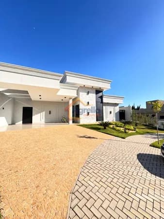 CASA TÉRREA EM CONDOMÍNIO EM MOGI MIRIM/SP COM 3 SUÍTES, ÁREA GOURMET E SPA