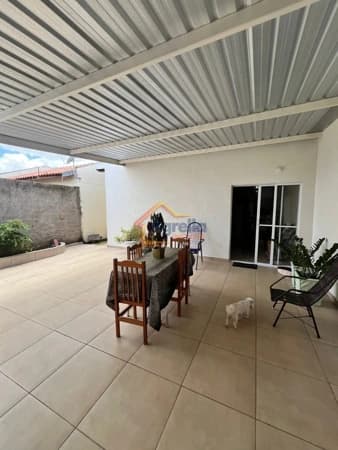 Casa em Mogi Guaçu - Jardim Araucaria