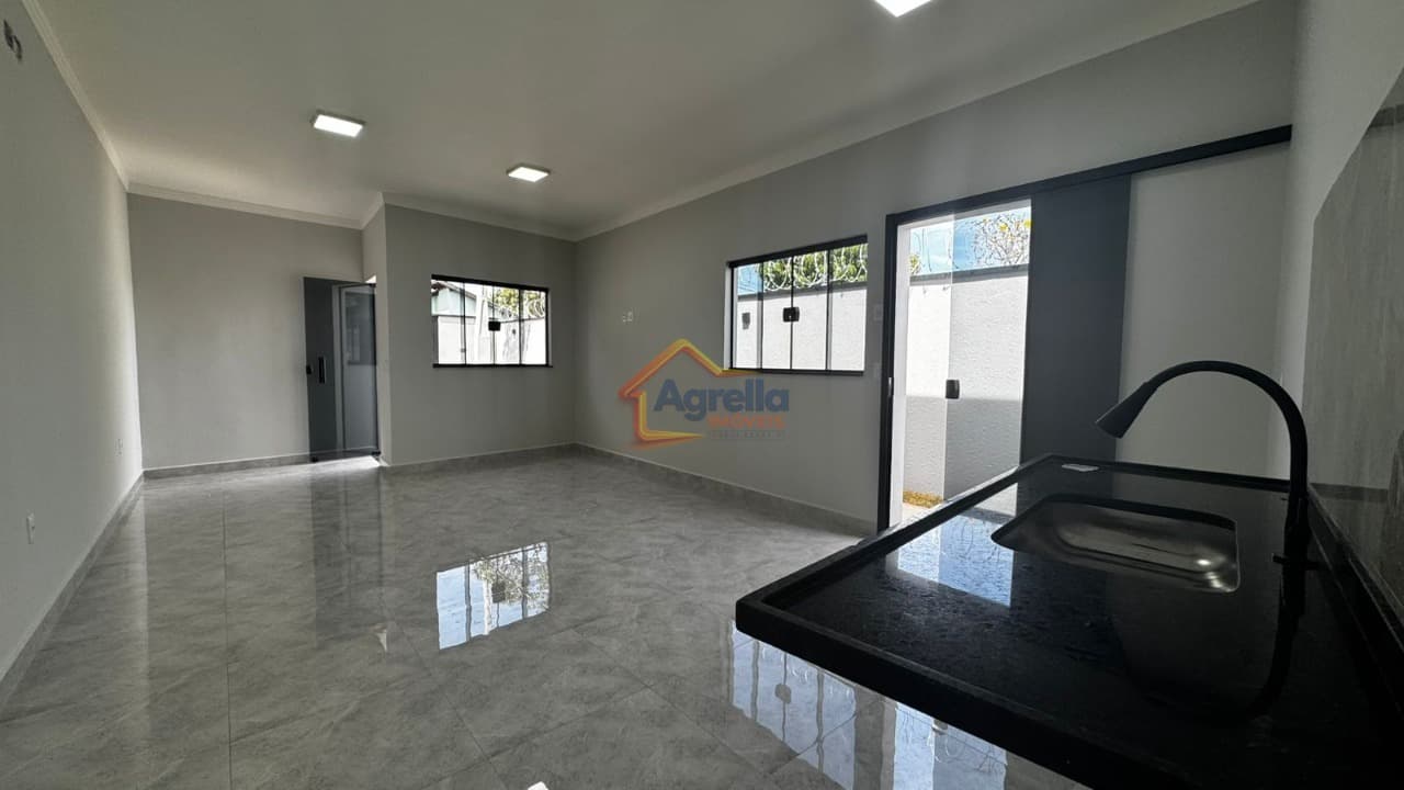 CASA NOVA COM SUÍTE À VENDA NO MIRANTE - MOGI MIRIM/SP