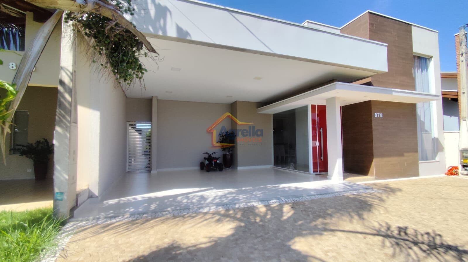 CASA TÉRREA À VENDA NO CONDOMÍNIO PALM PARK EM ESTIVA GERBI/SP