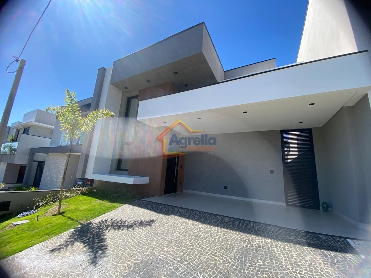 CASA À VENDA NO CONDOMÍNIO SANTA MÔNICA I EM MOGI GUAÇU/SP