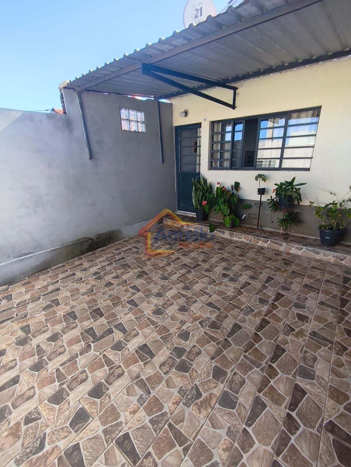 CASA COM EDÍCULA À VENDA EM MOGI GUAÇU/SP