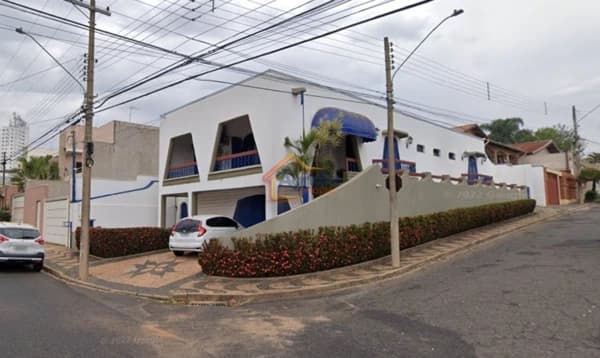 Casa em Mogi Mirim - Vila Melo