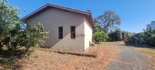 Fazenda/Sítios/Chácaras em Mogi Mirim - Planalto Bela Vista