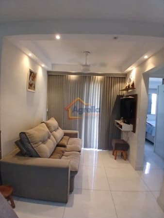 APARTAMENTO À VENDA COM 2 DORMITÓRIOS, CONDOMÍNIO COM PORTARIA 24H, PISCINA, LAZER COMPLETO E VAGA DE GARAGEM