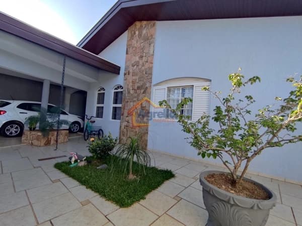 Casa em Mogi Guaçu - Jardim Santa Madalena