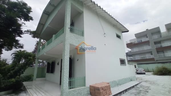 Casa em Ubatuba - Perequê Açu