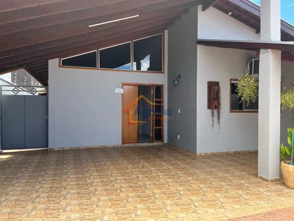 Casa em Mogi Mirim - Jardim Silvania