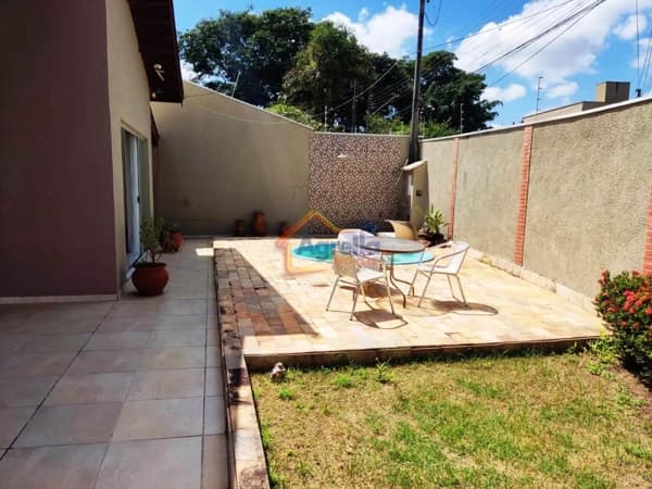 Casa em Mogi Mirim - Jardim Brasília