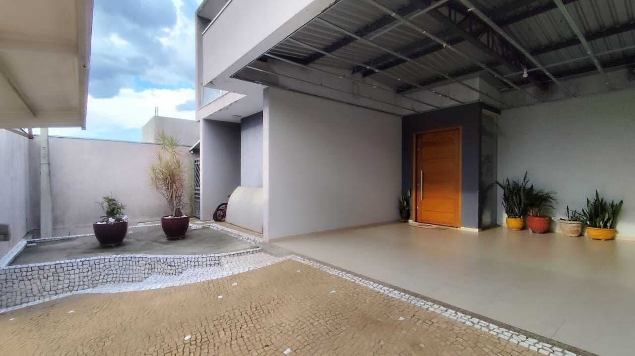 SOBRADO À VENDA NO JARDIM PATRÍCIA EM MOGI MIRIM/SP