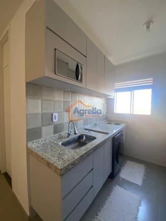 APARTAMENTO TÉRREO À VENDA NO CONDOMÍNIO VILLA FRANCESA EM MOGI MIRIM/SP
