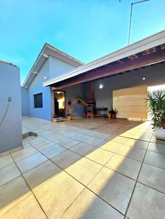 CASA TÉRREA COM SUÍTE À VENDA NO JARDIM PATRÍCIA - EM MOGI MIRIM/SP