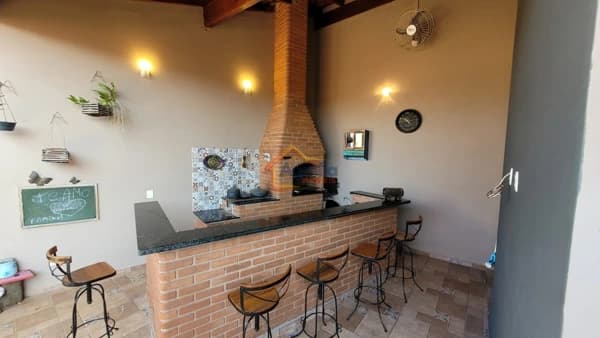 Casa em Mogi Mirim - Jardim Flamboyant