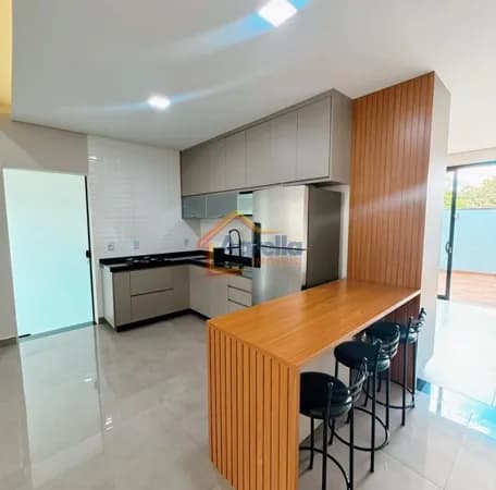 CASA COM PLANEJADOS À VENDA NO CONDOMÍNIO PORTAL DO LAGO - MOGI MIRIM/SP