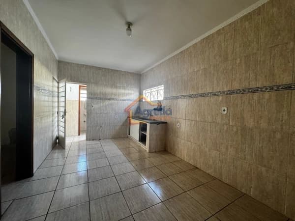 Casa em Mogi Mirim - Aterrado