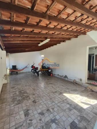 CASA À VENDA NO JARDIM FLAMBOYANT EM MOGI MIRIM/SP