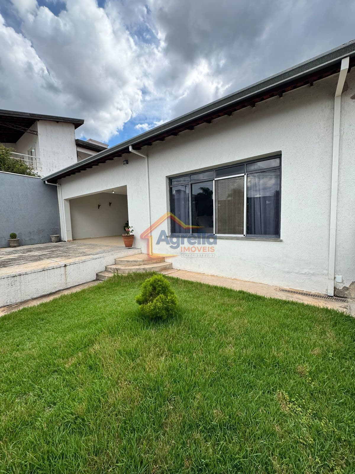 Casa em Mogi Guaçu - Jardim Serra Dourada