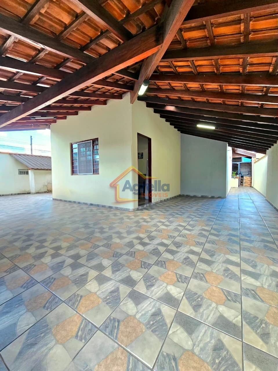 CASA TÉRREA COM ÁREA DE LAZER À VENDA NO JARDIM SANTA CECÍLIA - MOGI GUAÇU/SP