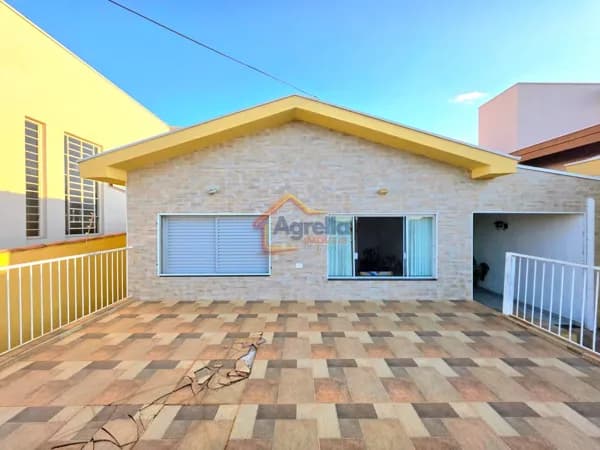 CASA COM 3 DORMITÓRIOS E 1 SUÍTE À VENDA NO JARDIM ITAMARATY - MOGI GUAÇU/SP
