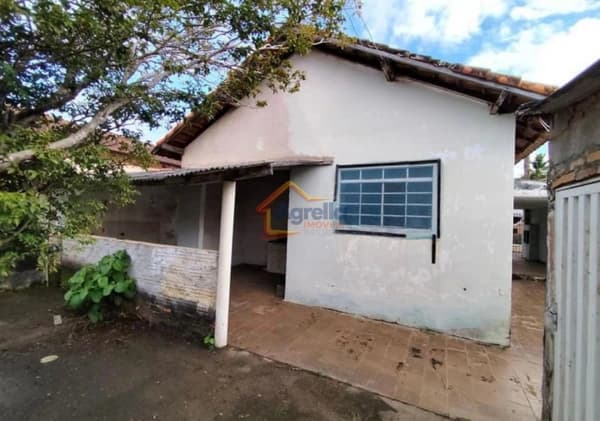 Casa em Mogi Mirim - Aterrado